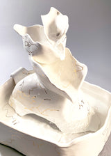 GOLD FLECK TABLE TOP WATERFALL