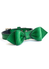 MARTINI LEATHER BOW TIE COLLAR IN COUNTRY CLUB GREEN