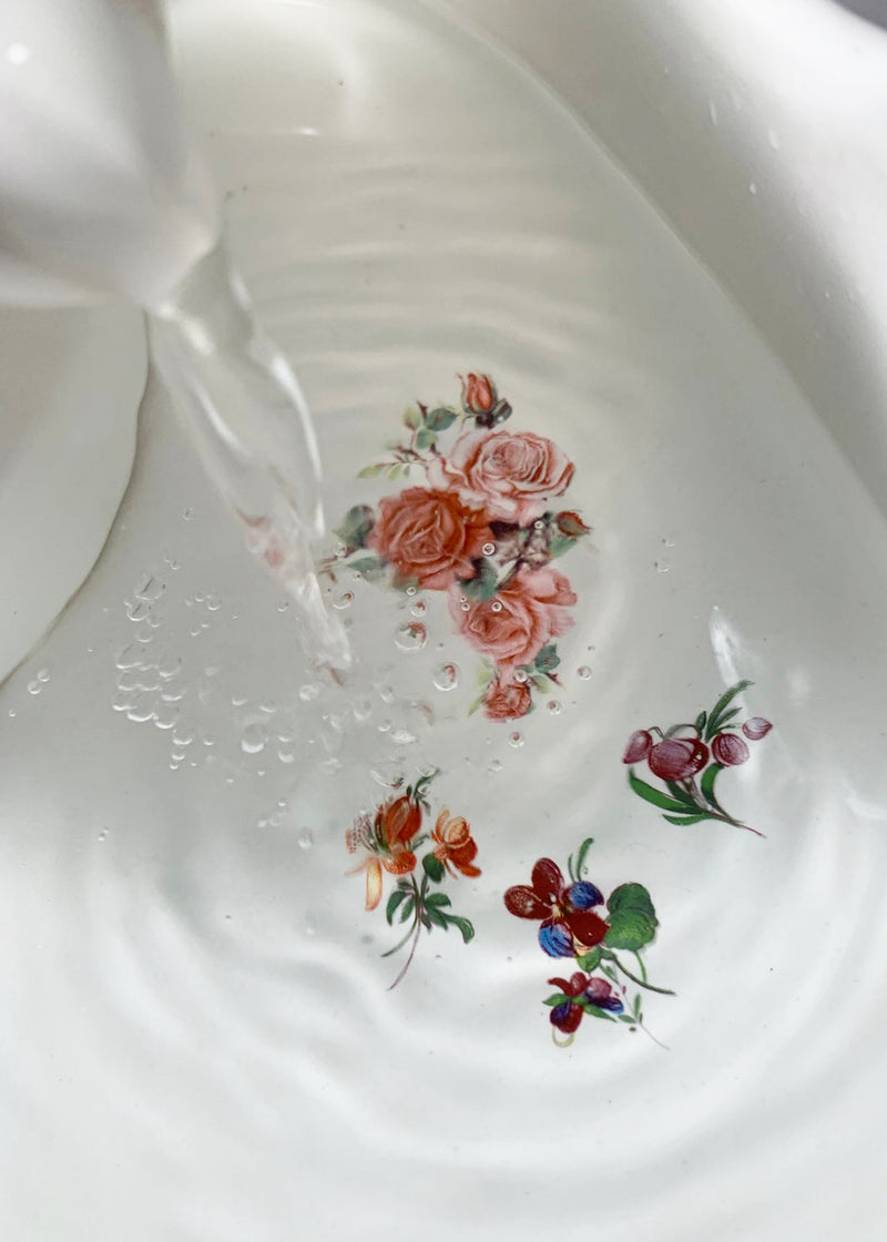 FLORAL TABLE TOP WATERFALL